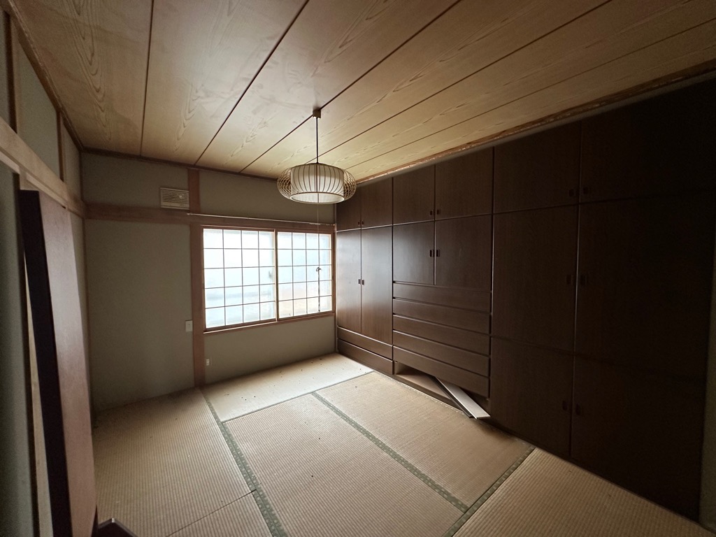 北海道留萌市東雲町1丁目［築36年］4LDK