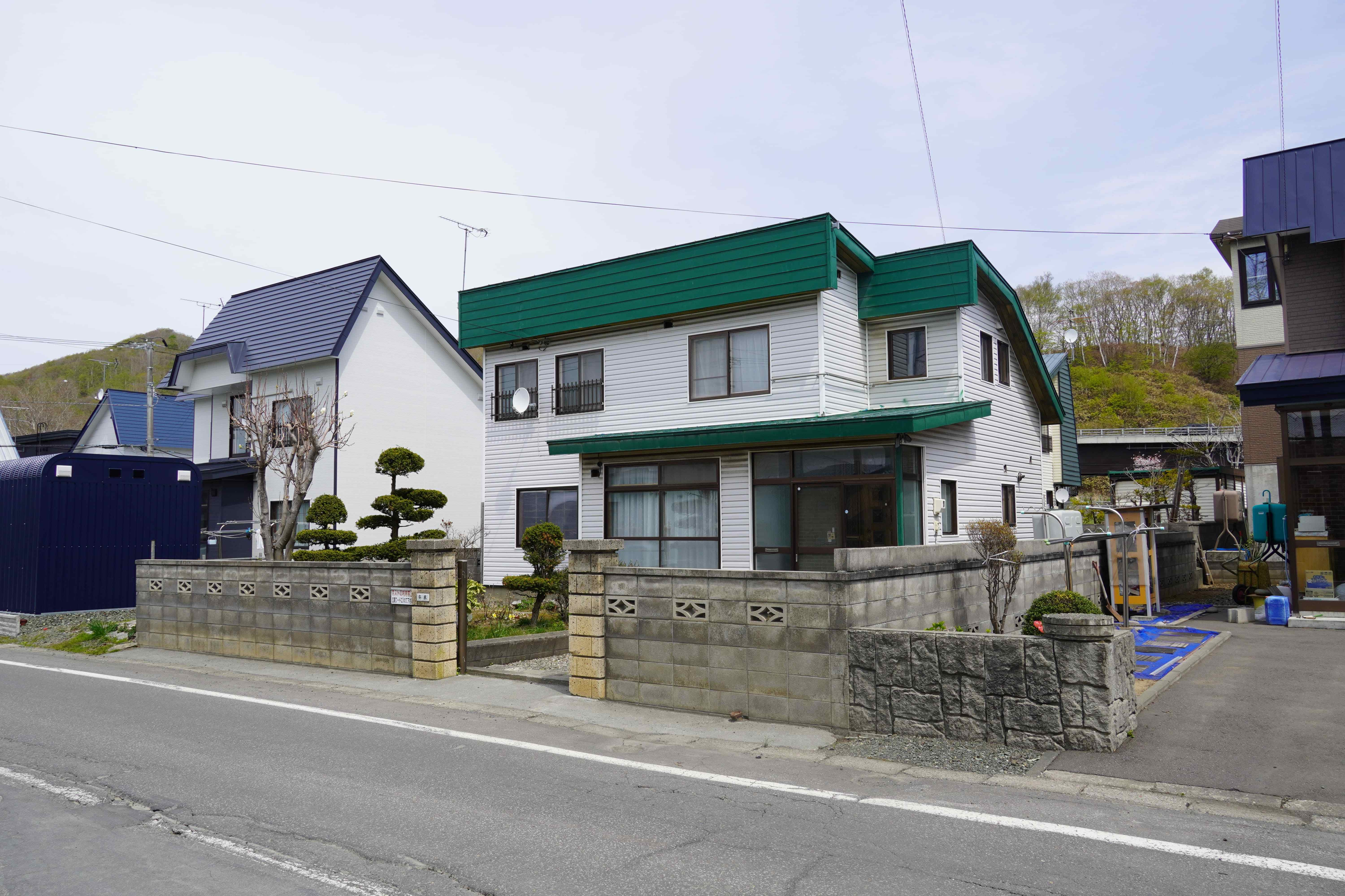 北海道留萌市東雲町１丁目８０番地９［築４４年］