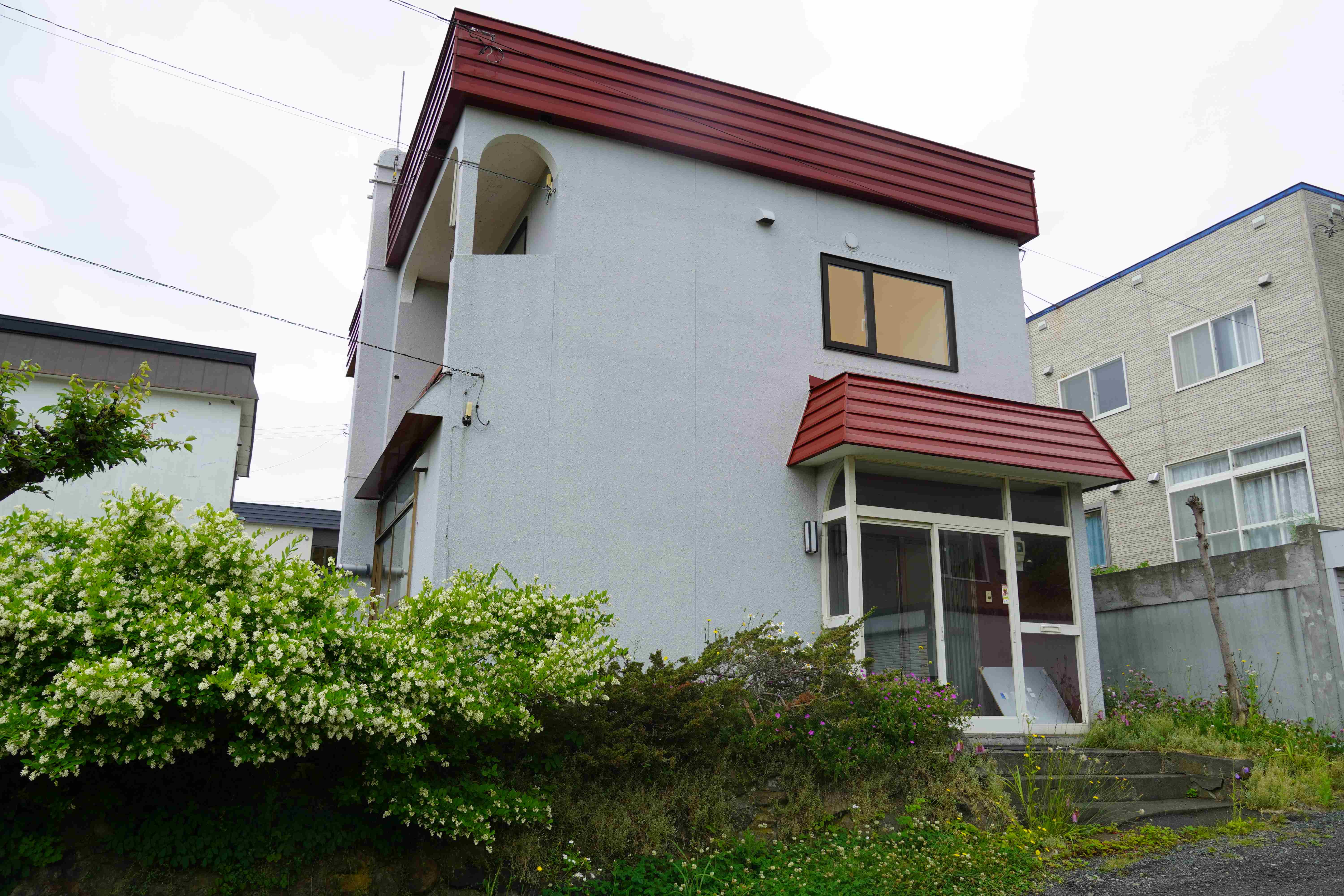 北海道留萌市春日町１丁目１６６番地１１［築４５年］